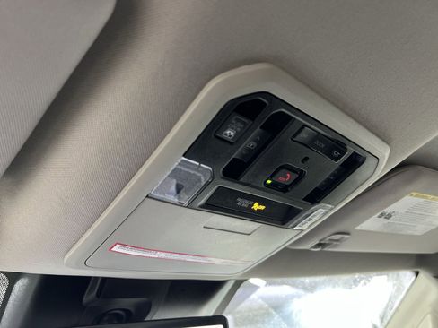 Used 2024 Toyota Tundra Limited image 36