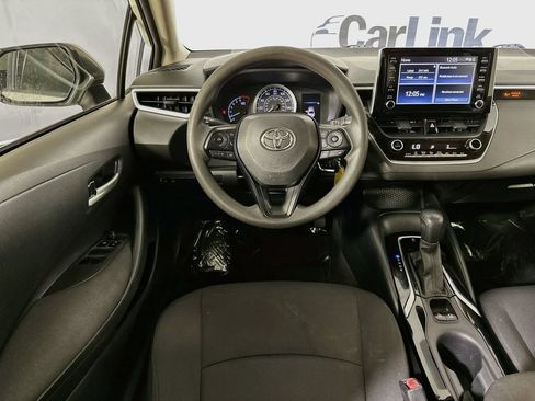 Used 2020 Toyota Corolla LE FWD image 24