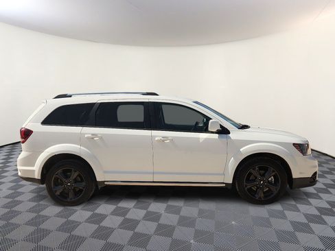 Used 2020 Dodge Journey Crossroad FWD image 5