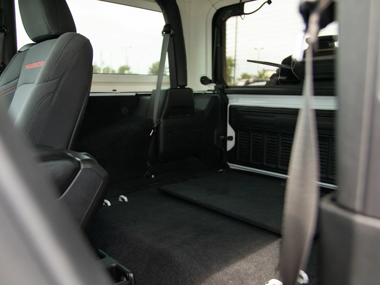Used 2021 Jeep Wrangler Rubicon AWD/4WD image 23