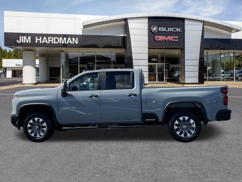 Certified 2024 Chevrolet Silverado 2500 Custom w/ Custom Value Package image 4