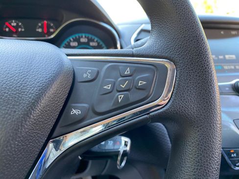 Used 2018 Chevrolet Cruze LT FWD image 50