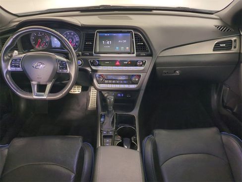 Used 2018 Hyundai Sonata Limited image 16