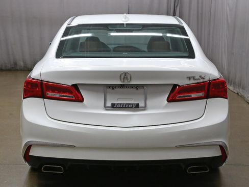 Used 2018 Acura TLX V6 w/ Technology Package image 18