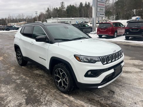 New 2026 Jeep Compass Limited image 3
