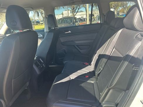 Used 2022 Volkswagen Atlas SE image 43