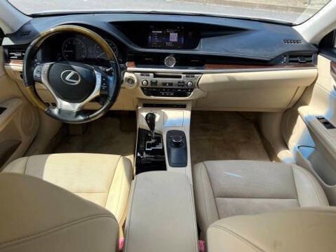 Used 2015 Lexus ES 350 w/ Premium Package FWD image 18