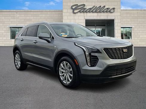 Certified 2023 Cadillac XT4 Luxury w/ Cold Weather Package AWD/4WD image 2
