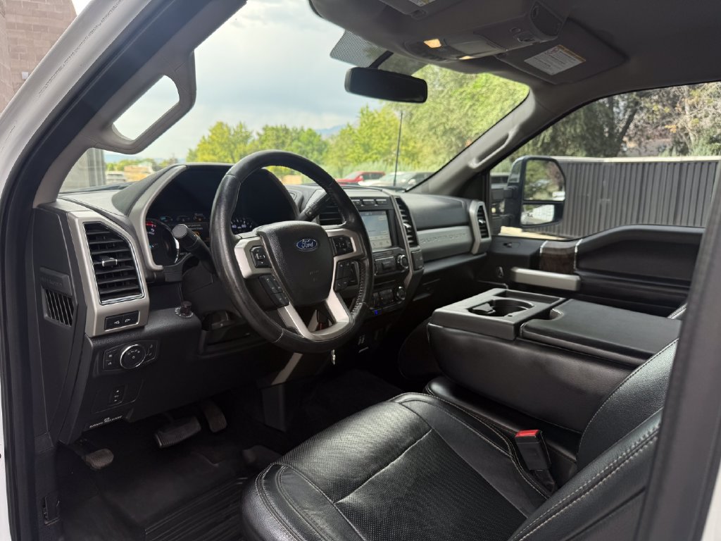 Used 2018 Ford F350 Lariat w/ Chrome Package AWD/4WD image 24