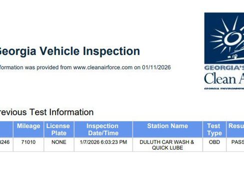 Used 2015 Jeep Wrangler Unlimited Rubicon w/ Connectivity Group image 16