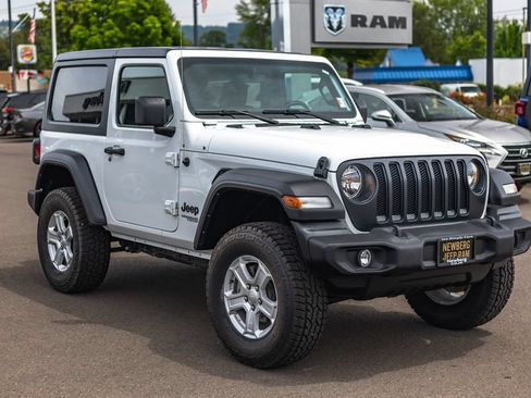 Used 2021 Jeep Wrangler Sport AWD/4WD image 6