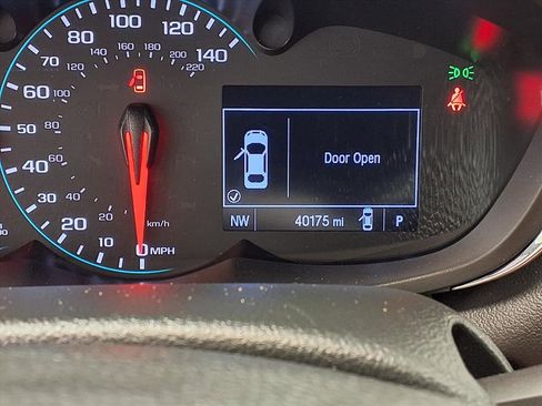 Used 2019 Chevrolet Trax LT w/ LT Convenience Package image 22