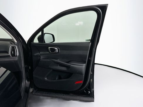 Used 2024 Kia Sorento S image 33