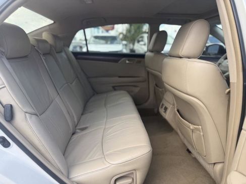 Used 2012 Toyota Avalon image 19