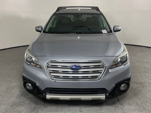 Used 2017 Subaru Outback 2.5i Limited AWD/4WD image 8