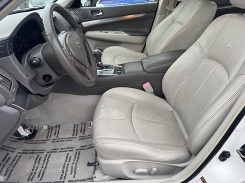 Used 2011 INFINITI G37 x w/ Premium Pkg image 30
