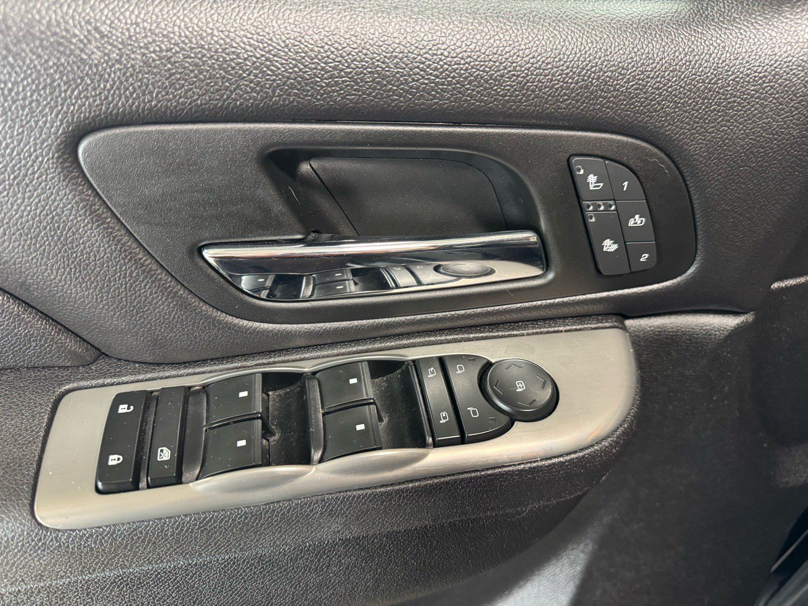 Used 2012 Chevrolet Silverado 1500 LTZ w/ LTZ Plus Package AWD/4WD image 17