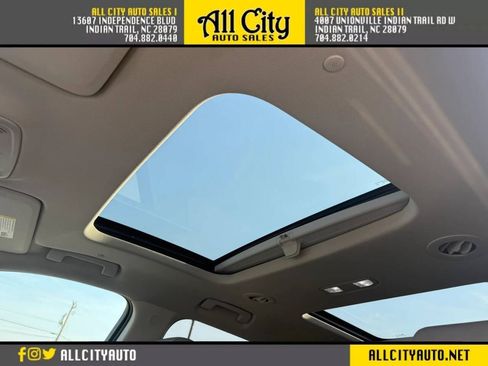 Used 2018 Chevrolet Traverse Premier image 32