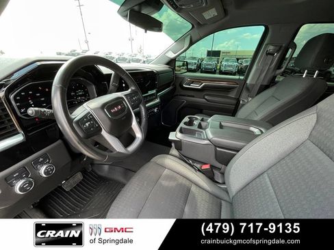 Used 2022 GMC Sierra 1500 Elevation w/ LPO, Elevation Black Package AWD/4WD image 9