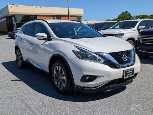 Used 2018 Nissan Murano SV AWD/4WD image 7