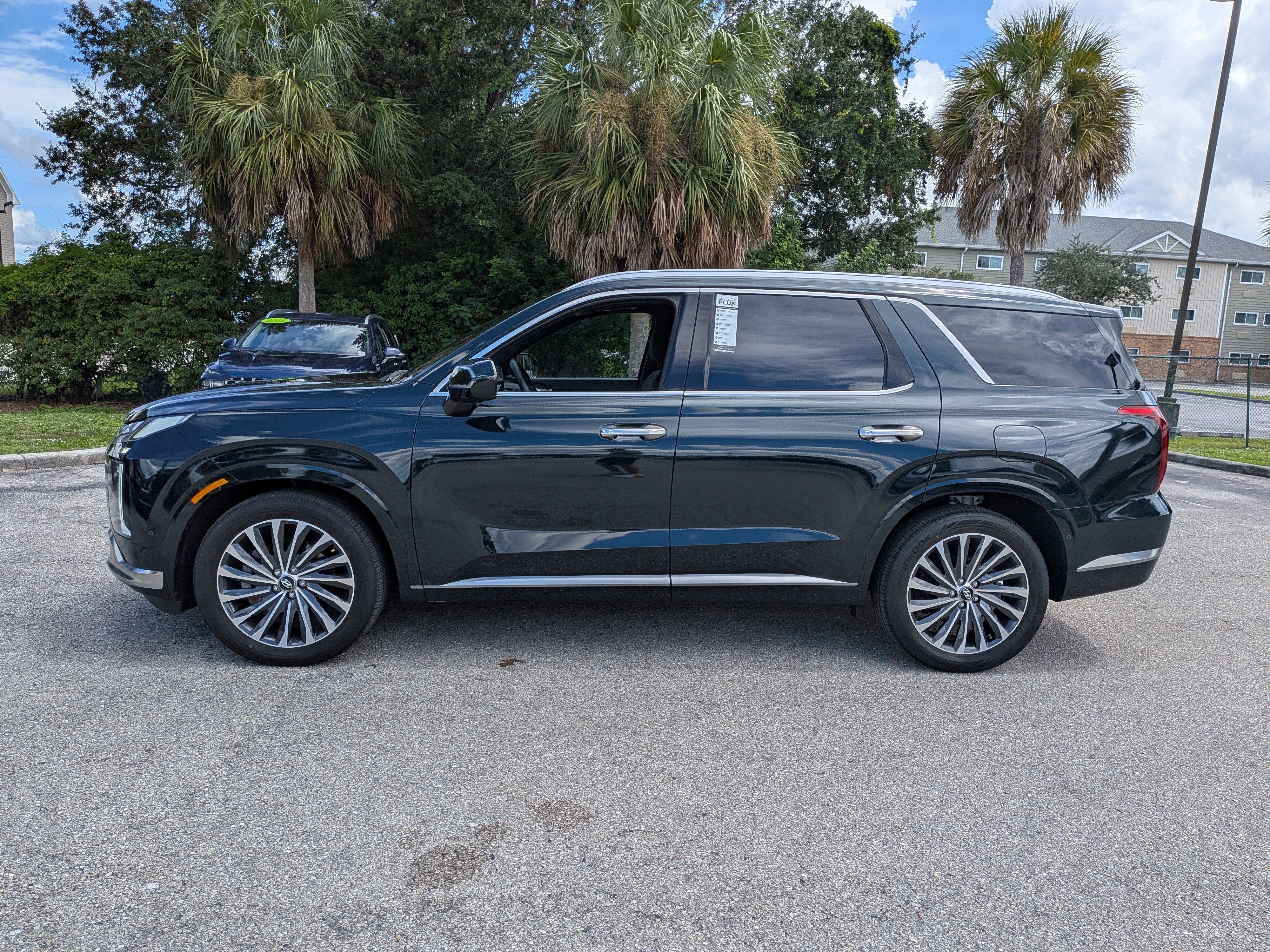 Used 2025 Hyundai Palisade Calligraphy FWD image 7