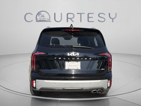 Certified 2024 Kia Telluride SX Prestige AWD/4WD image 5
