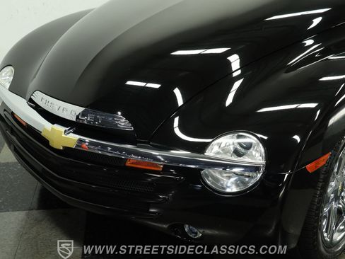 Used 2005 Chevrolet SSR w/ Preferred Equipment Group image 19