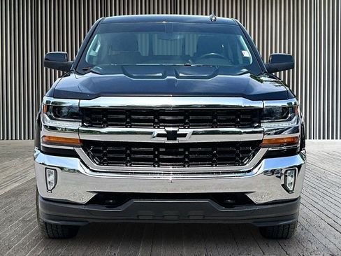 Used 2018 Chevrolet Silverado 1500 LT w/ All Star Edition image 4