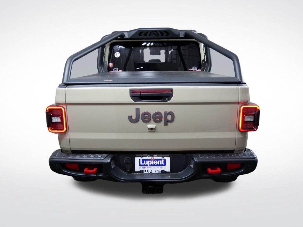 Used 2020 Jeep Gladiator Rubicon AWD/4WD image 4