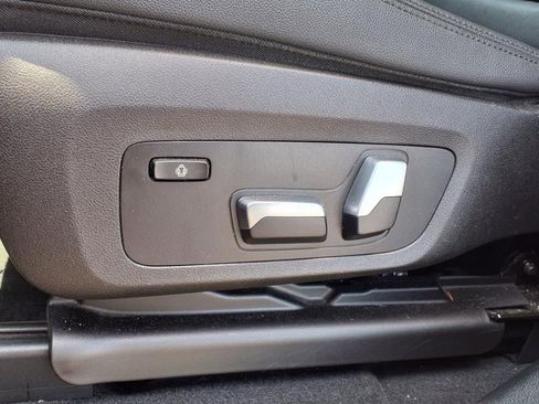 Used 2019 BMW X4 xDrive30i w/ Driving Assistance Package image 5