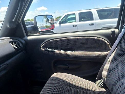 Used 2001 Dodge Ram 3500 Truck image 18