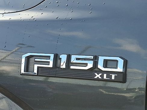 Certified 2018 Ford F150 XLT image 30