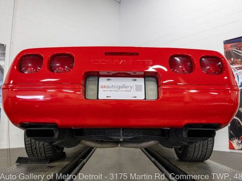 Used 1992 Chevrolet Corvette Coupe RWD image 21