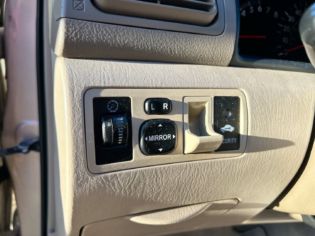 Used 2006 Toyota Corolla LE FWD image 4