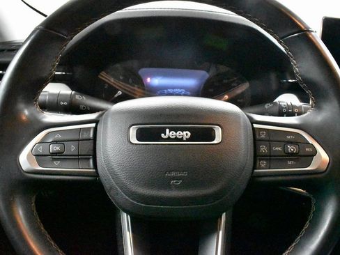Used 2022 Jeep Compass Limited image 20
