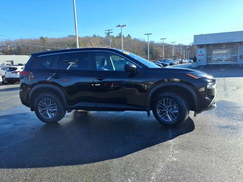 Certified 2023 Nissan Rogue S image 4