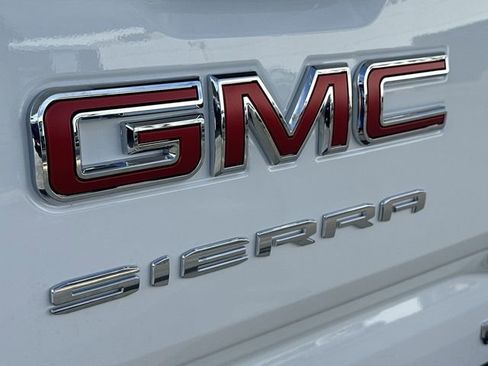 New 2026 GMC Sierra 1500 Elevation image 32