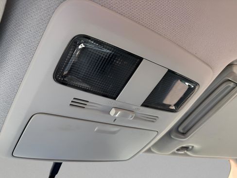 Used 2015 Subaru Forester 2.5i w/ Alloy Wheel Package image 23