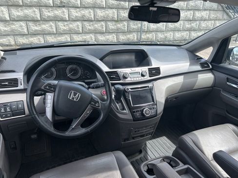 Used 2015 Honda Odyssey Touring image 9