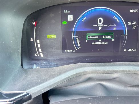 Used 2025 Toyota Camry LE image 40