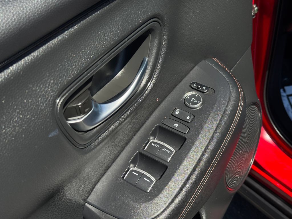 Used 2025 Honda HR-V Sport image 21