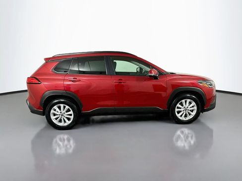 Used 2023 Toyota Corolla Cross LE FWD image 4