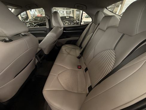 Used 2023 Toyota Camry SE image 26