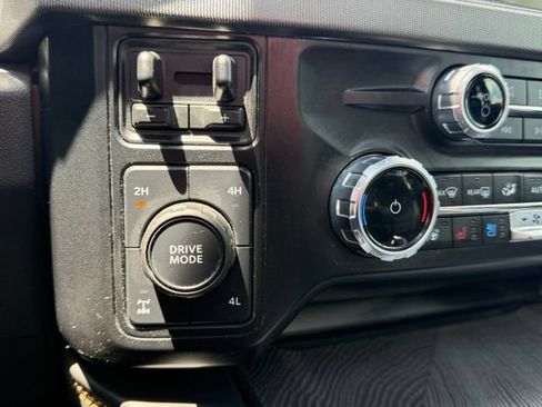 Used 2023 Ford F350 Platinum AWD/4WD image 25