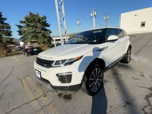 Used 2017 Land Rover Range Rover Evoque HSE AWD/4WD image 4
