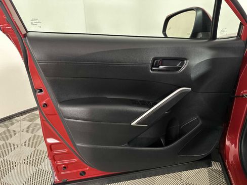 Used 2024 Toyota Corolla Cross LE image 15