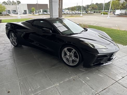 Used 2021 Chevrolet Corvette Stingray Convertible w/ 1LT image 2