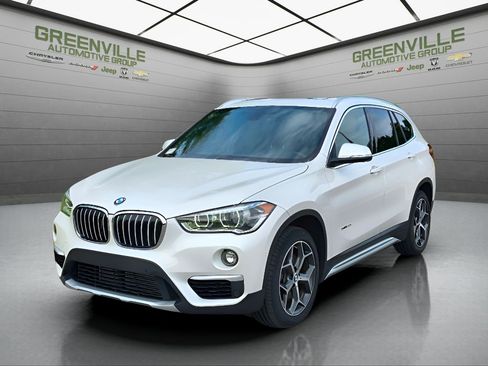 Used 2017 BMW X1 xDrive28i AWD/4WD image 1