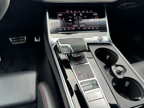 Used 2024 Audi RS 7 Performance AWD/4WD image 21