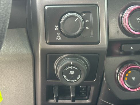 Used 2016 Ford F150 XLT w/ Equipment Group 302A Luxury AWD/4WD image 18